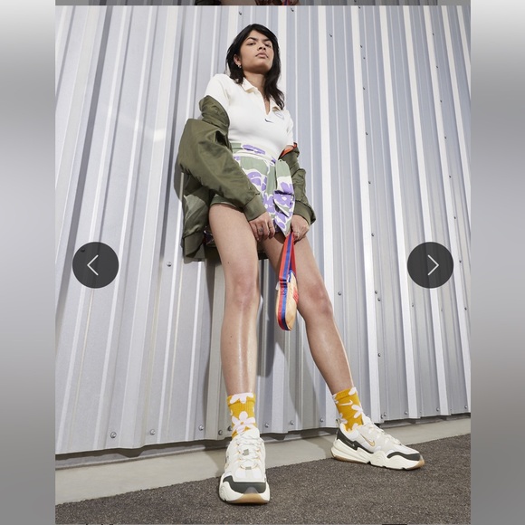 Nike Women's Tech Hera Shoes 6 - Picture 2 of 14